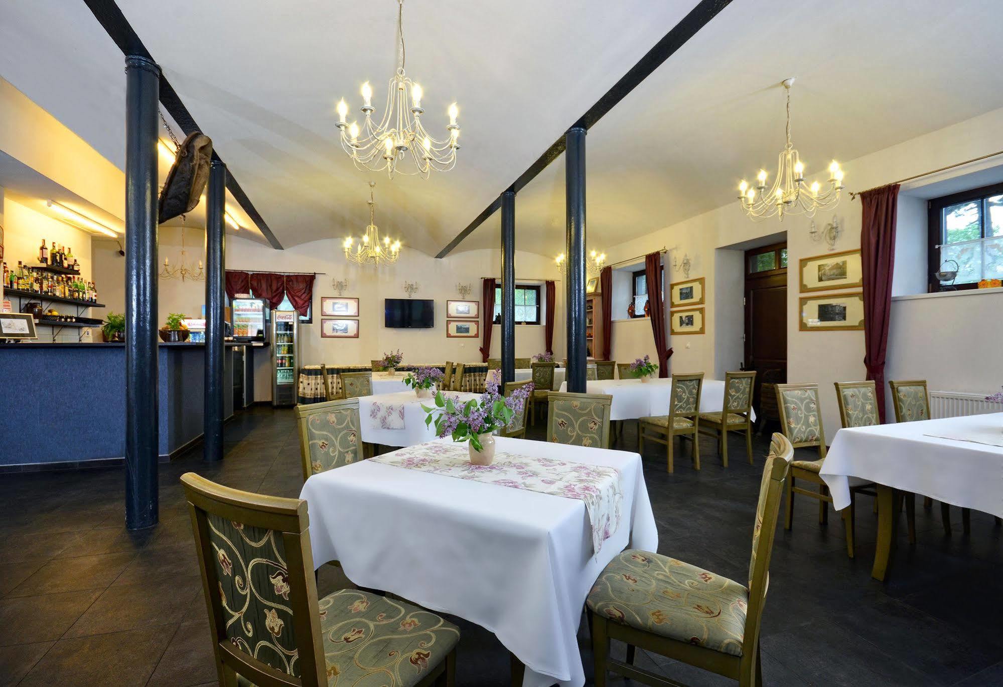 Folwark Ksiazecy Hotel Kliczkow Bagian luar foto
